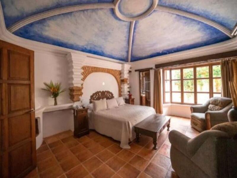Hotel Real Plaza Antigua Exterior photo