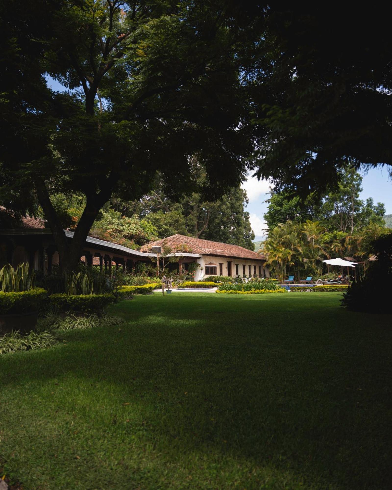 Hotel Real Plaza Antigua Exterior photo